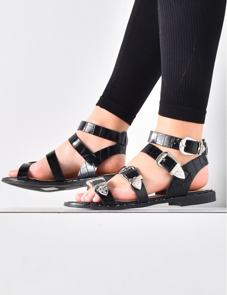 Flat Sandals with Straps and Western Buckles