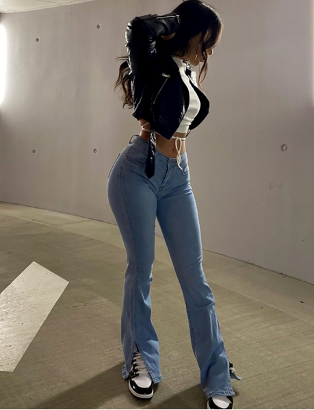 Flared jeans with slits