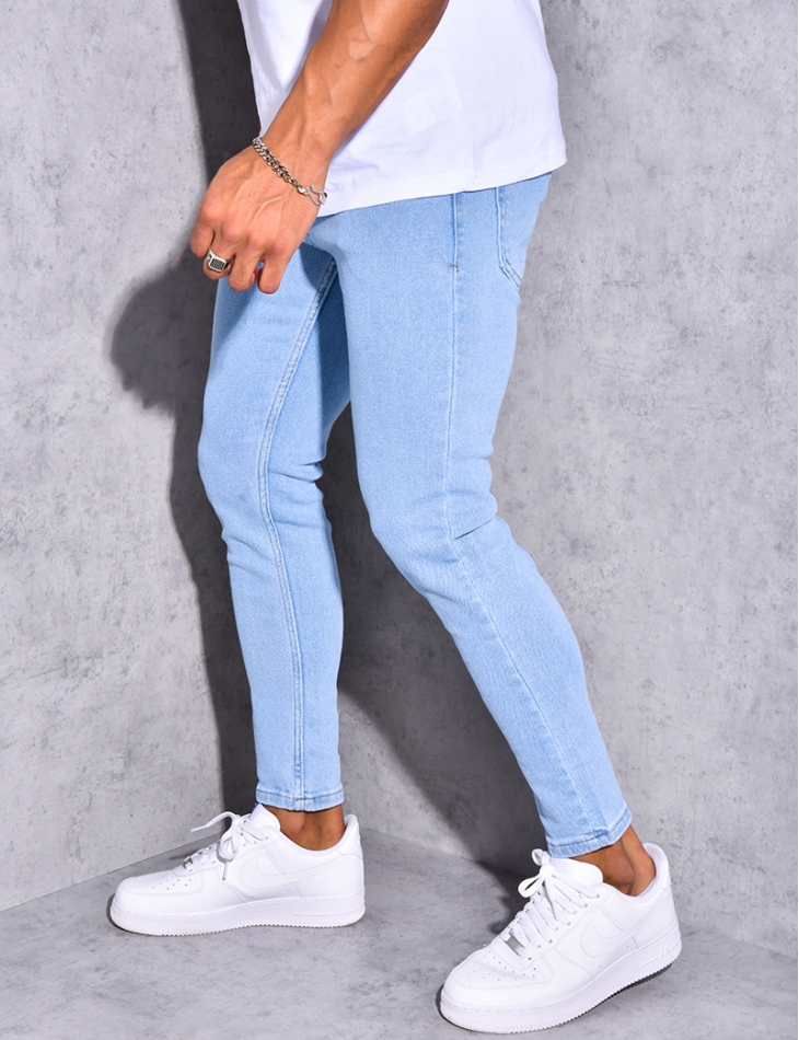 ASOS Herren Kleidung Hosen & Jeans Jeans Stretch Jeans Spray on jeans in power stretch in light wash with raw hem 