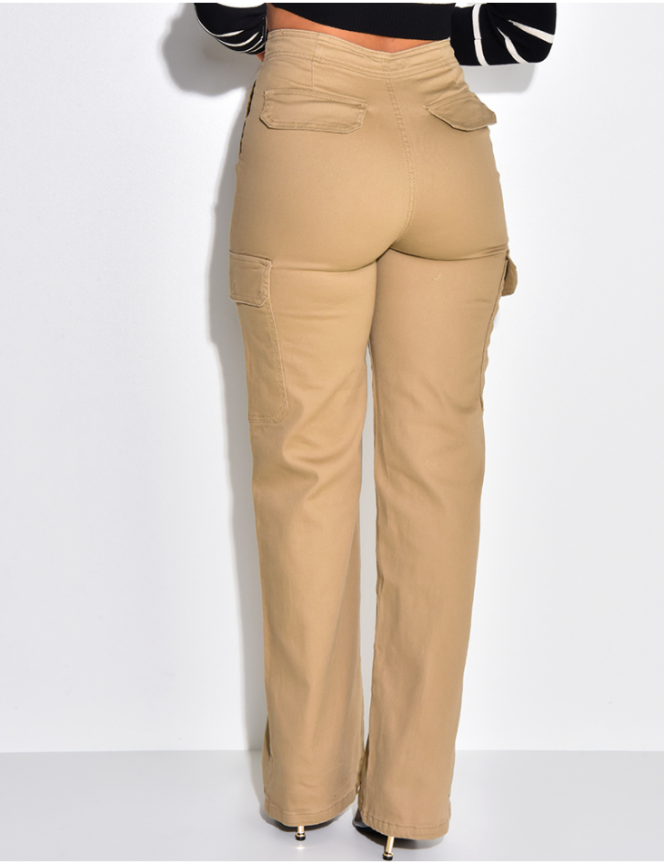 Pantalon coupe droite à poches cargo