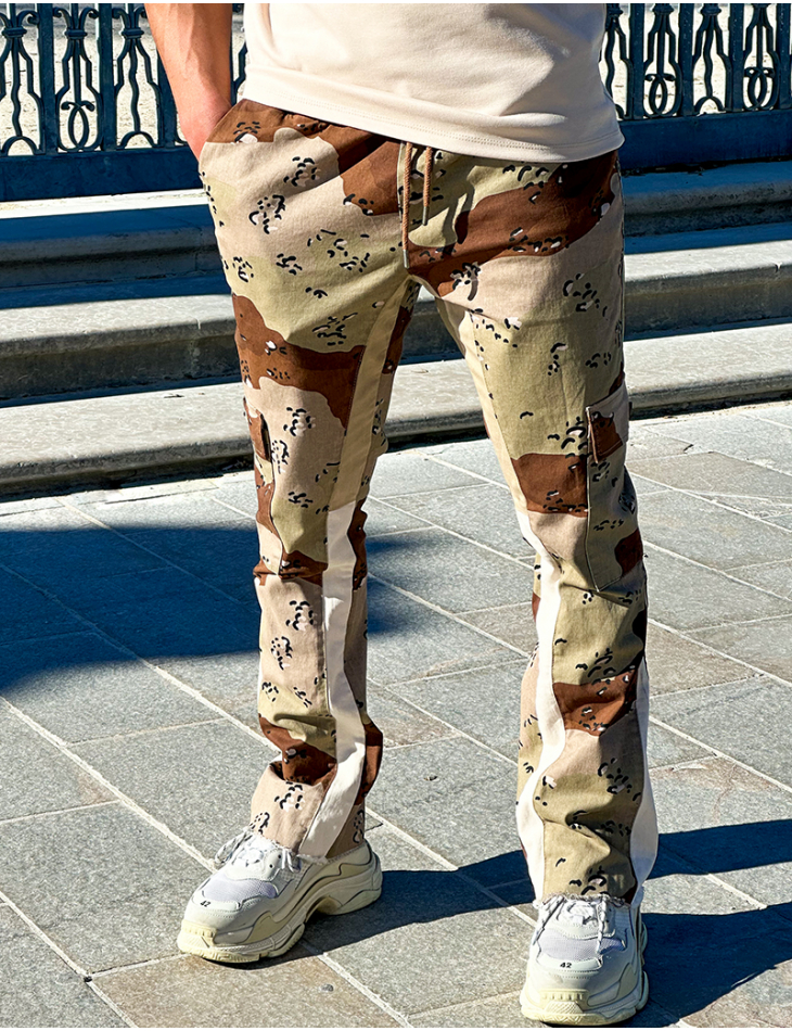 Pantalon camouflage tâcheté à poches