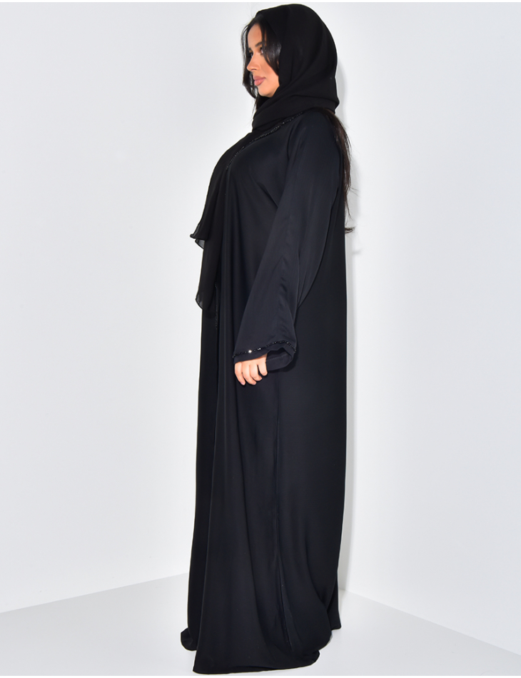 Abaya made in Dubai à broderies & voile