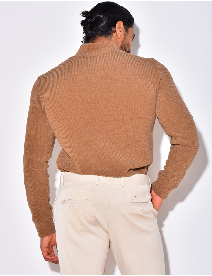Ribbed jumper with stand-up collar