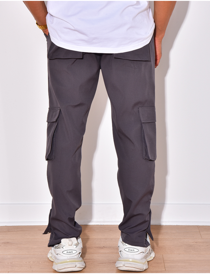Cargo trousers with press studs