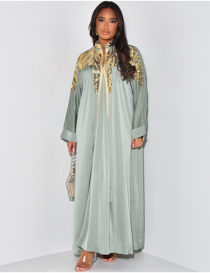 Abaya in satin with gold and pearls