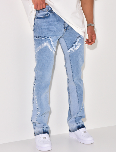  Tapered jeans with paint spots
