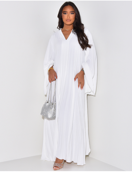 Pleated long dress with flared sleeves