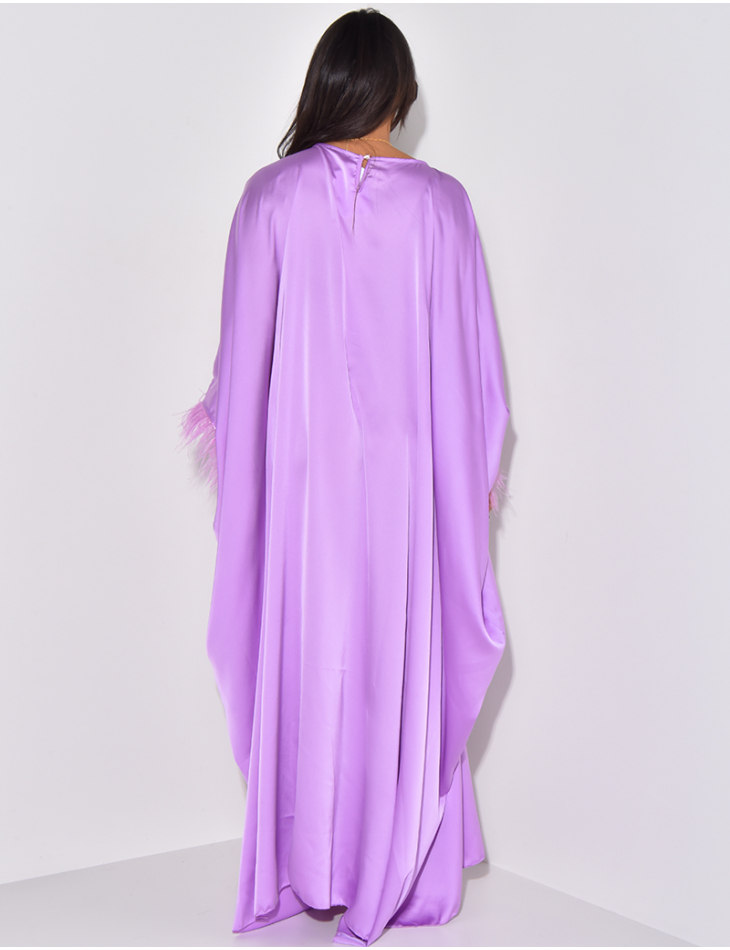 Loose-fitting satin abaya with feathers on the sleeves