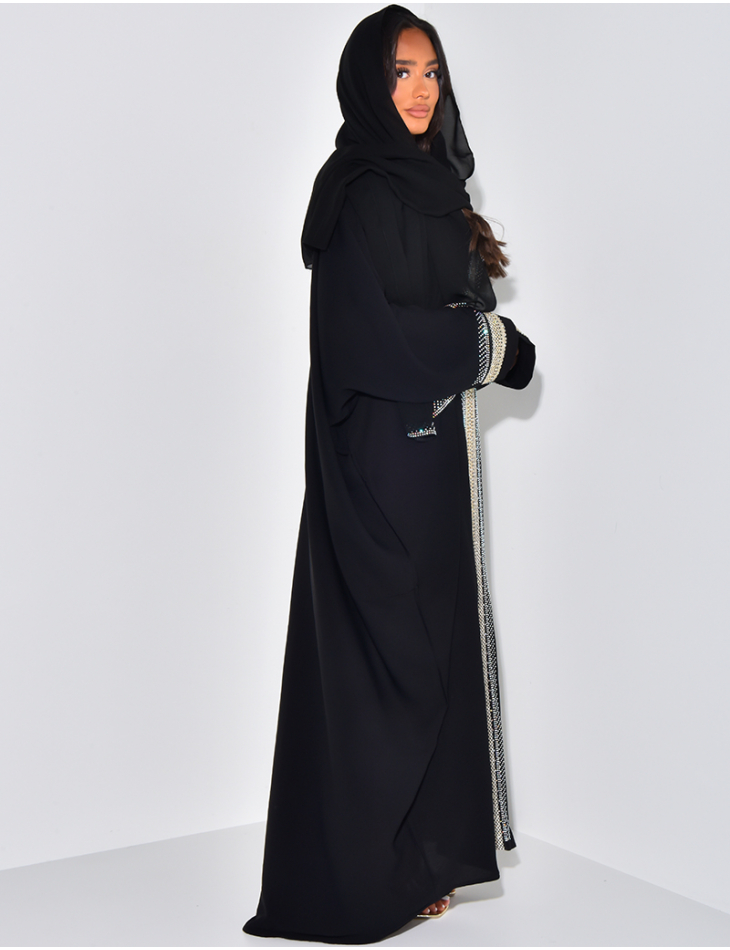 Taillierte Abaya made in Dubai mit Strasssteinen & passendem Kopftuch