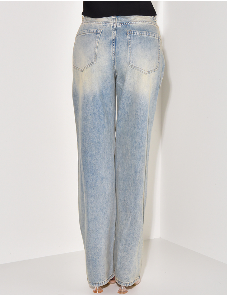 Gerade geschnittene Jeans mit hoher Taille und Vintage-Waschung.