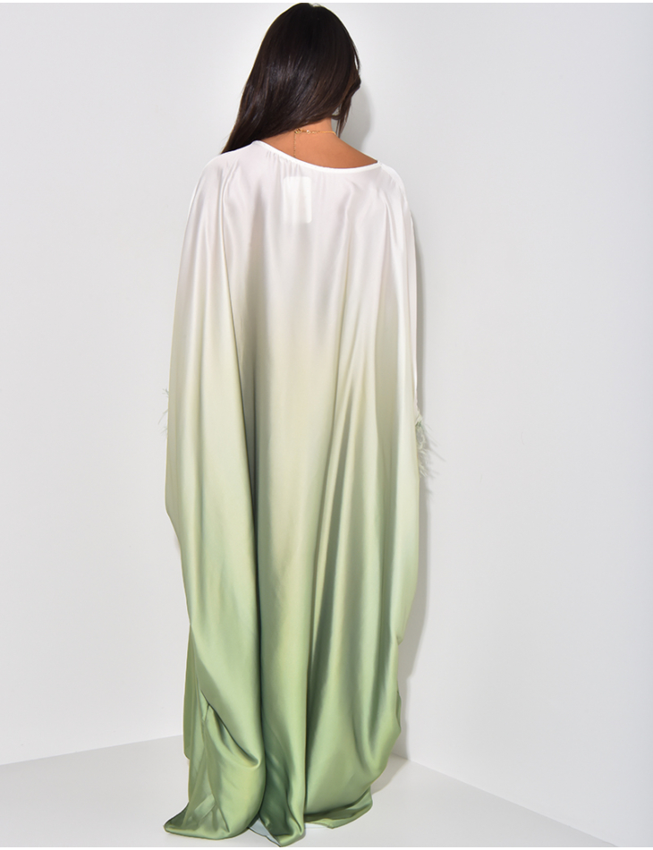 Abaya cintrée à la taille imprimée tie and dye et plumes aux poignets