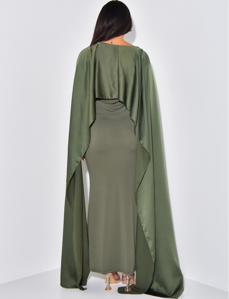 Long dress with satin collar veil
