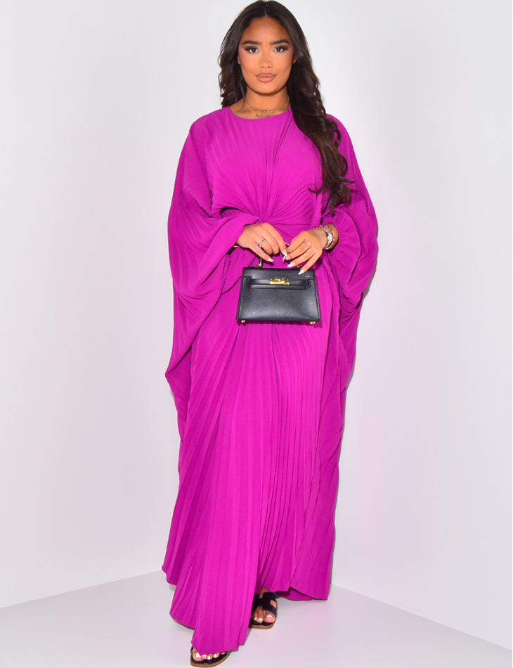 Oversized pleated dress to tie at the waist