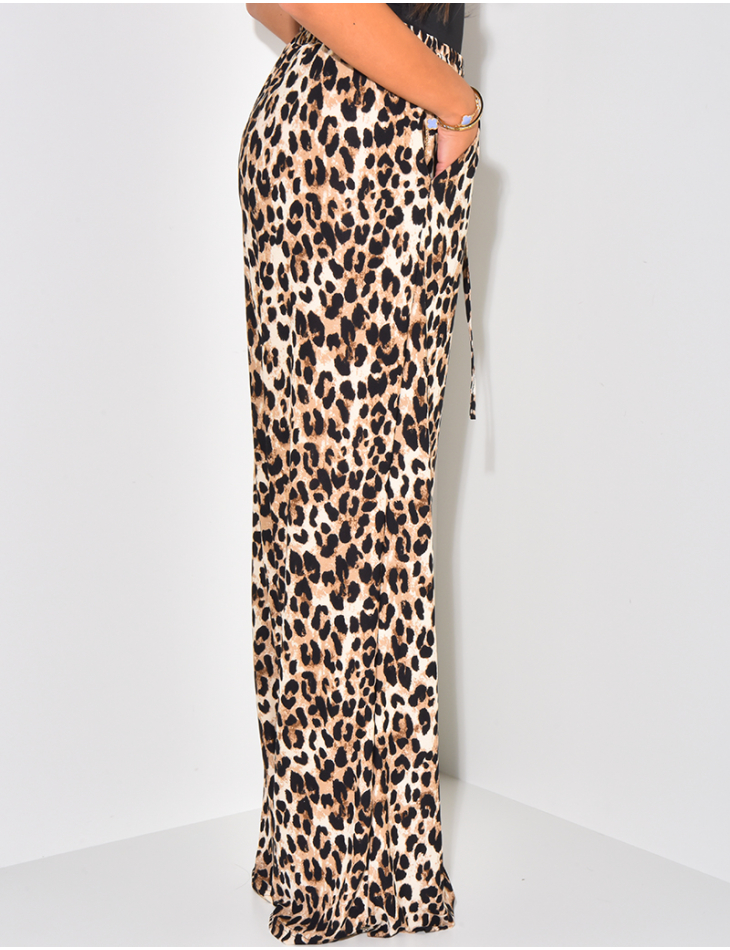 Fluid leopard print trousers