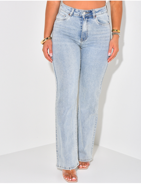 Washed & stretchy straight-leg jeans